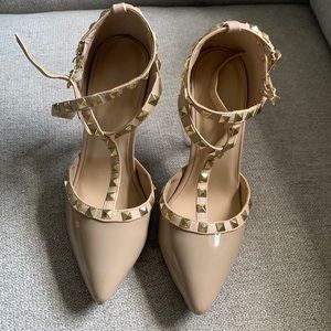 Wild diva lounge 4 1/2 inch heels